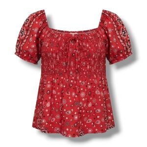 No Boundaries Juniors red bandanna print front twist Smocked short sleeves top